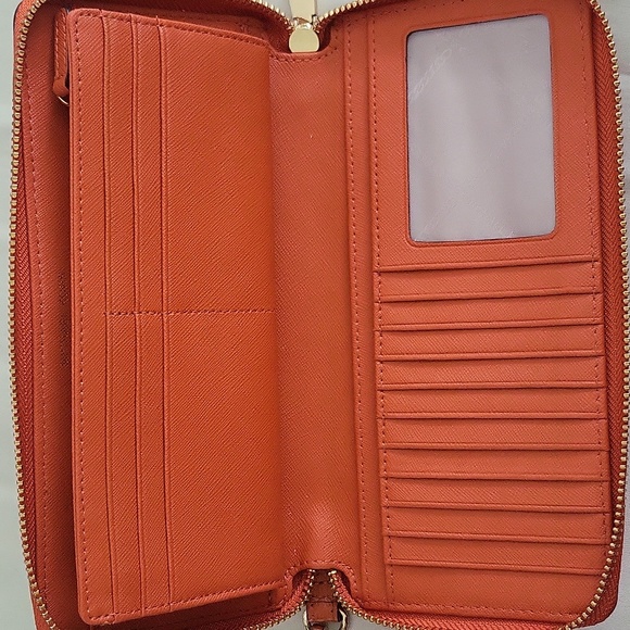 3 Michael Kors wristlets, 1 Kate Spade wristlet, and 1 Kate Spade credit card ho - Picture 4 of 4